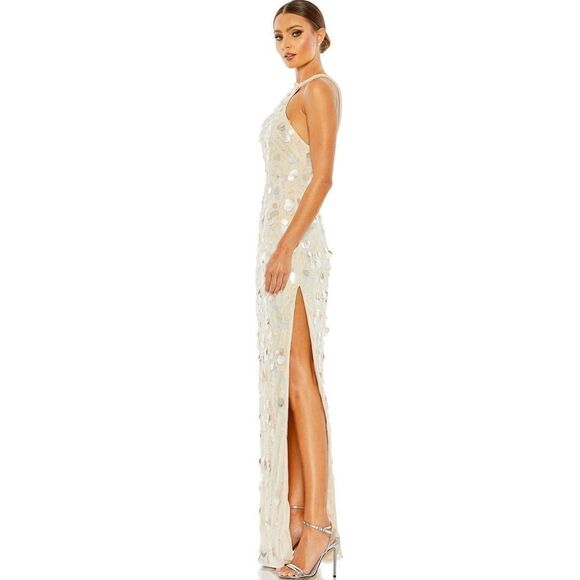 MAC DUGGAL CRYSTAL EMBELLISHED
CASCADE OPEN BACK
COLUMN GOWN / size 16 - Picture 3 of 10